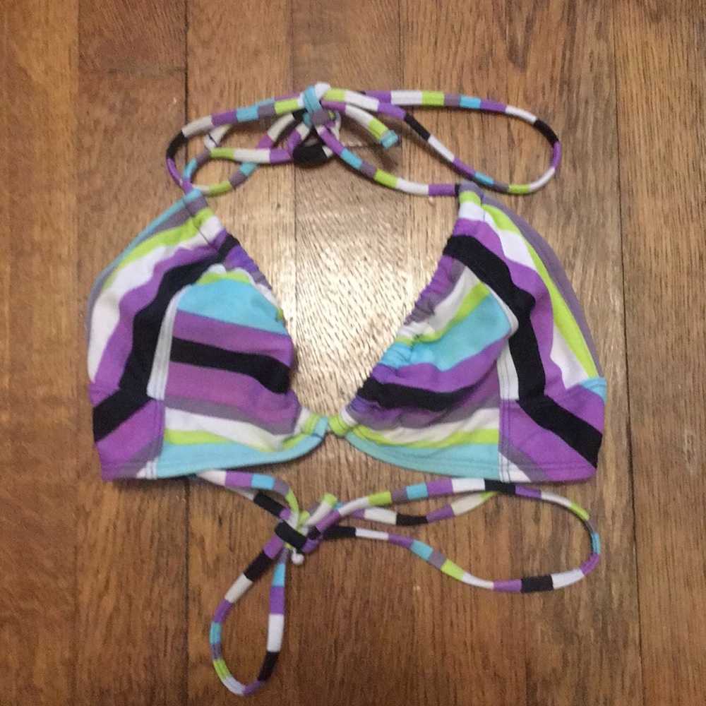 🍹🌴🏖🐬Multicolored Striped Bikini Top